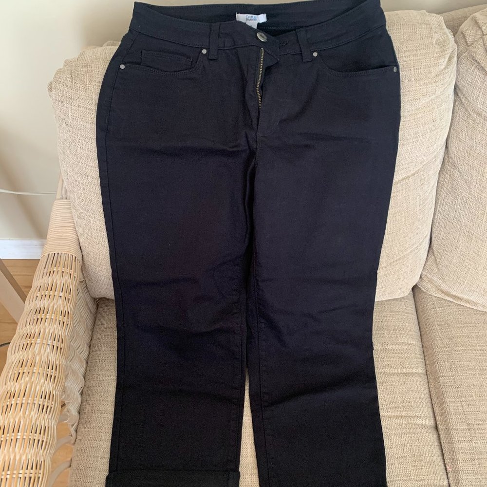 NWOT croft & barrow midrise cuffed black Capri size 8